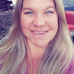 Meet your Posher, Erinn